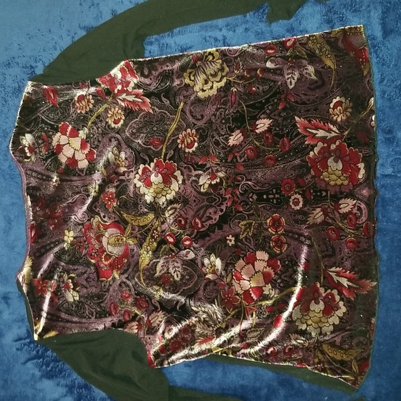 Women's long sleeve top - Picture 3 of 5